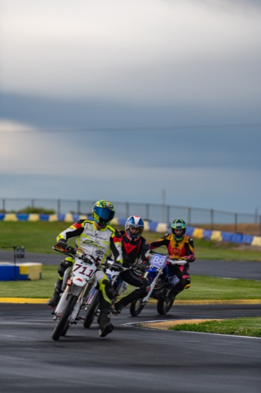 The #711 leading a pair of riders through a corner (photo 56 of 77)