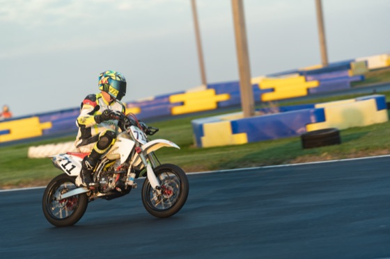 Garrick Fulbright cornering the #711 past the blue and yellow barriers on Sunday morning (photo 100 of 117)