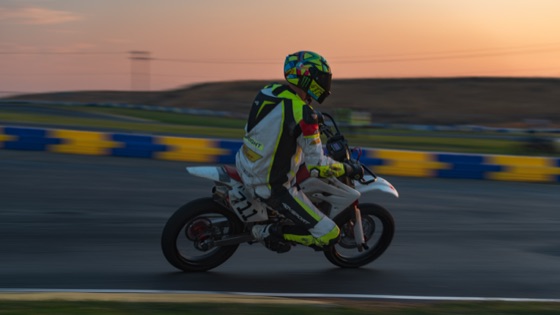 Garrick Fulbright on the #711 at sunrise (photo 110 of 117)