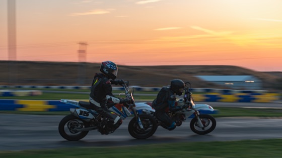 Hannah Johnson on the #711 and the #15 at sunrise (photo 97 of 117)