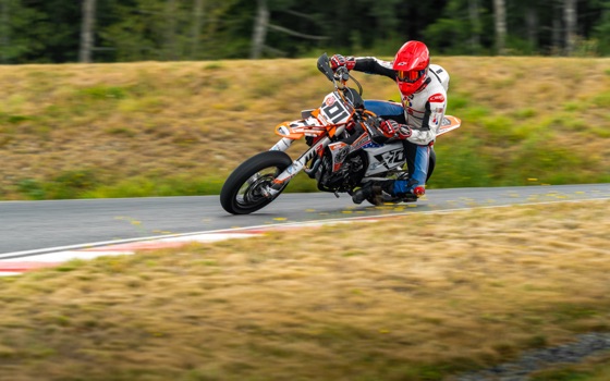 Ben Freiberger riding the #101 Spiva Racing KTM 450 SMR at Vancouver Island Motorsport Circuit (photo 27 of 61)