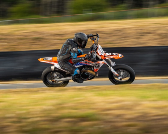 Hannah Johnson riding the #101 Spiva Racing KTM 450 SMR at Vancouver Island Motorsport Circuit (photo 46 of 61)