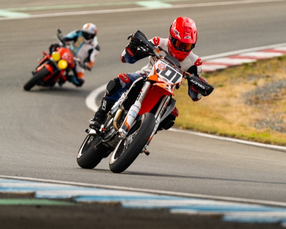 Ben Freiberger riding the #101 Spiva Racing KTM 450 SMR at Vancouver Island Motorsport Circuit (photo 51 of 61)