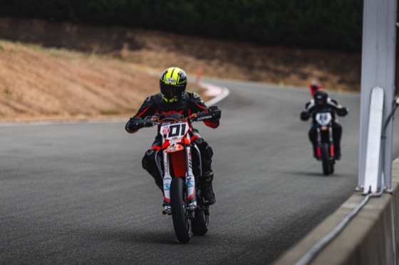 Alex Taylor riding the #101 Spiva Racing KTM 450 SMR at Vancouver Island Motorsport Circuit (photo 40 of 61)