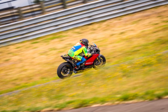 Jonathan Spiva (#916) at speed on the Ducati Panigale R at The Ridge