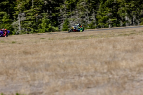 Jonathan Spiva (#916) racing the Ducati Panigale R at The Ridge Motorsports Park on Saturday (photo 6 of 69)