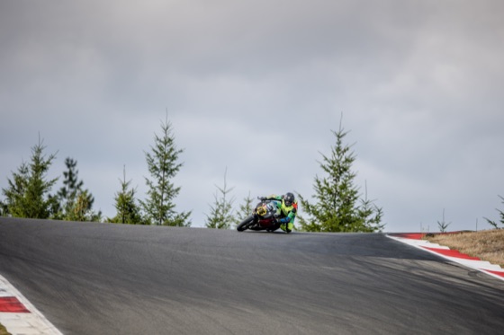Jonathan Spiva (#916) racing the Ducati Panigale R at The Ridge Motorsports Park on Sunday (photo 59 of 69)