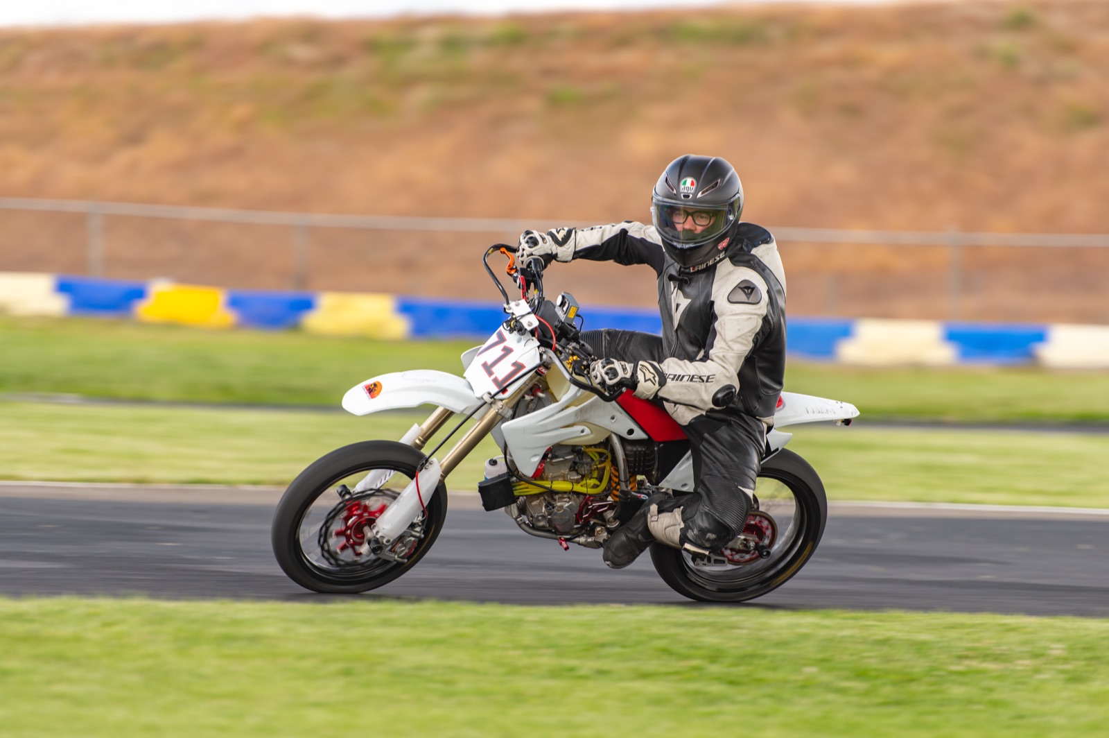 Jonathan Spiva on the #711 on the straight (photo 36 of 77)