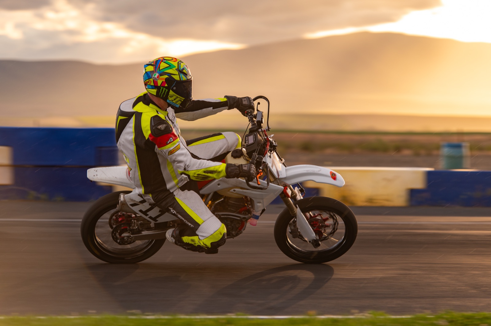 Garrick Fulbright on the #711 in golden evening light (photo 62 of 77)
