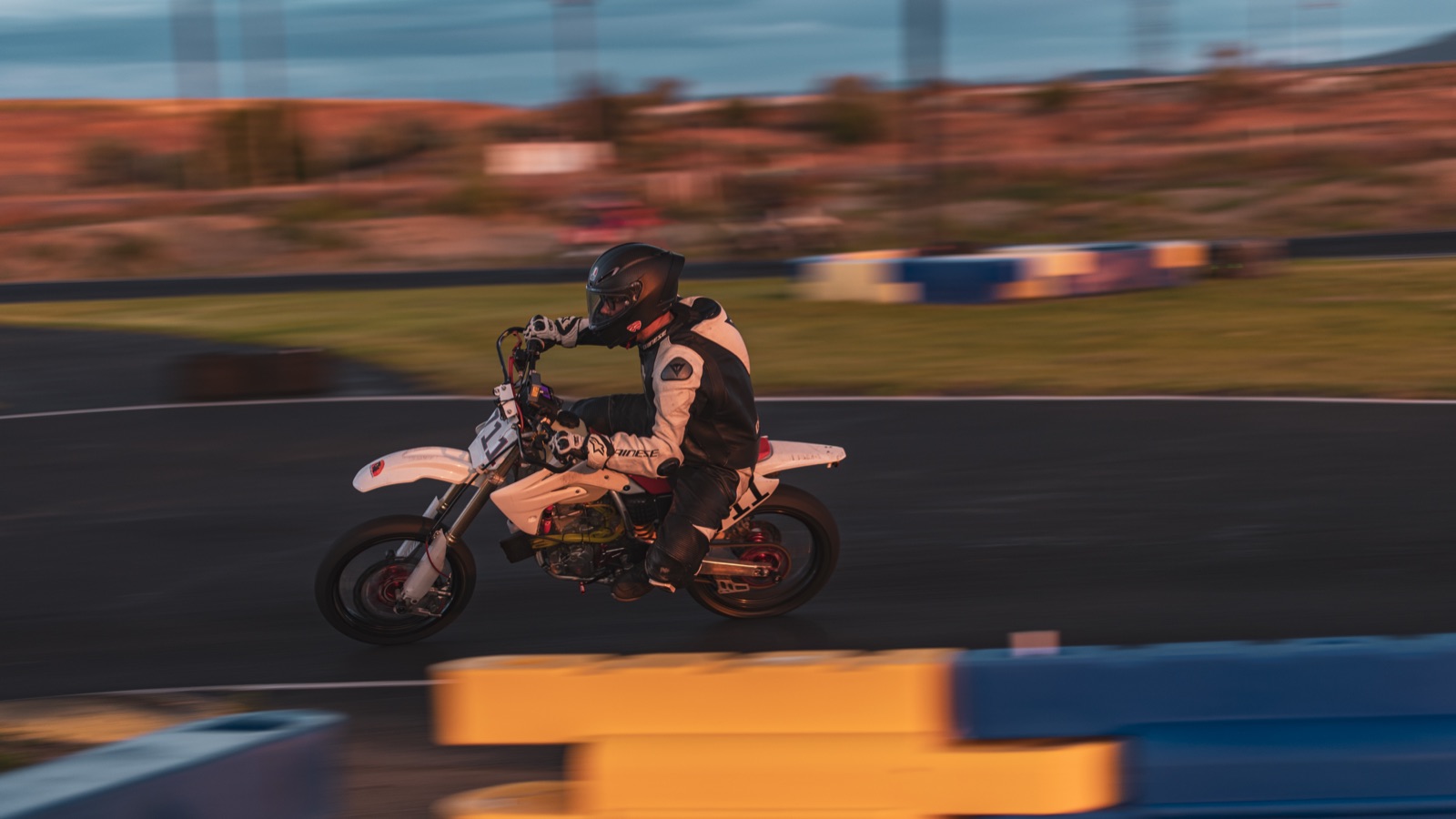 Panning shot of Jonathan Spiva on the #711 at dusk (photo 65 of 77)