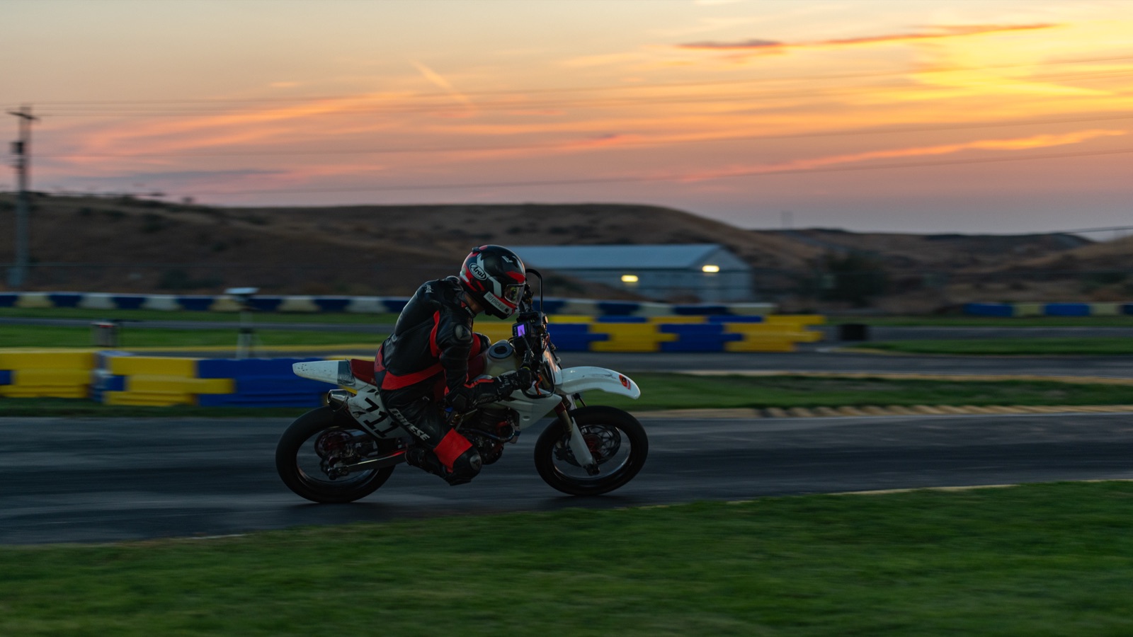 Panning shot of Alex Taylor on the #711 at dawn (photo 70 of 117)