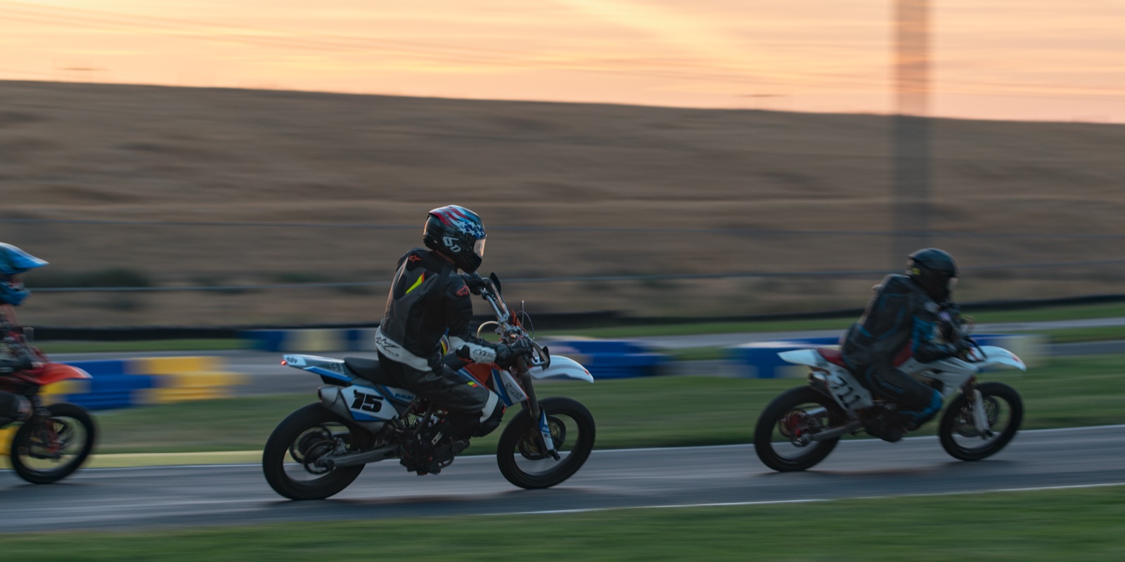 Hannah Johnson on the #711 and the #15 panning past at sunrise (photo 94 of 117)