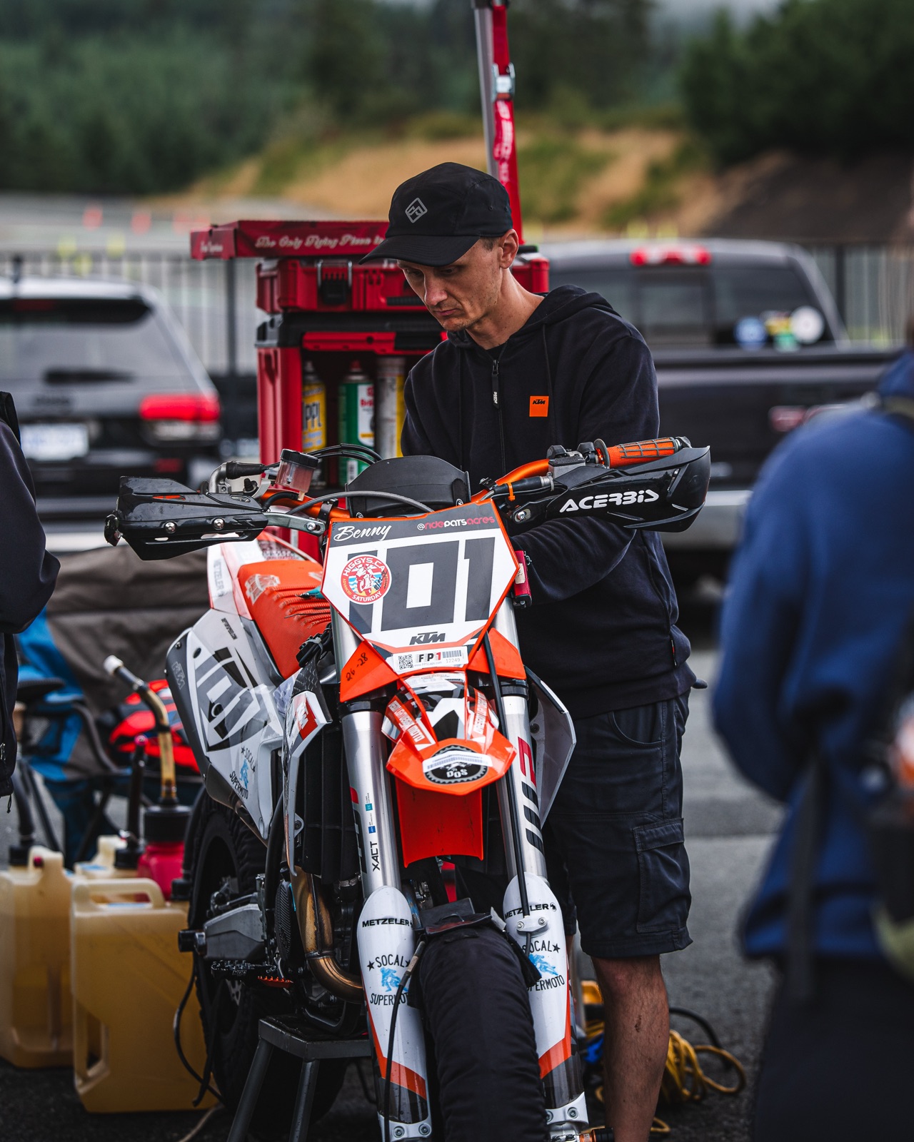 The #101 Spiva Racing KTM 450 SMR in the paddock at Vancouver Island Motorsport Circuit (photo 32 of 61)
