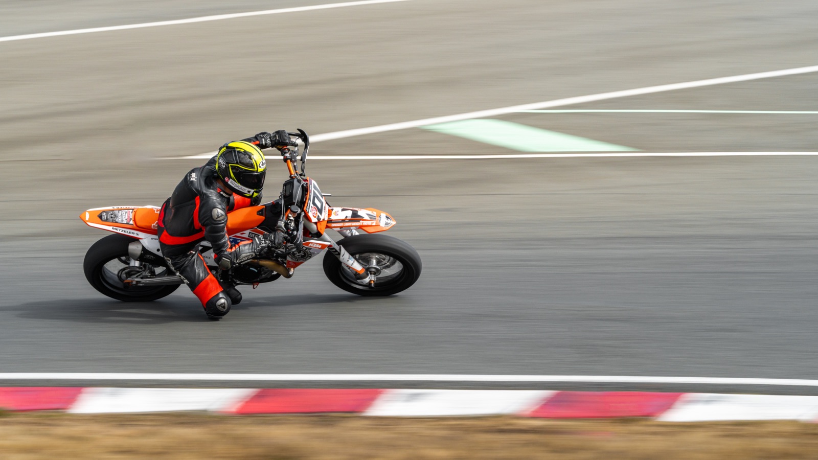 Alex Taylor riding the #101 Spiva Racing KTM 450 SMR at Vancouver Island Motorsport Circuit (photo 38 of 61)
