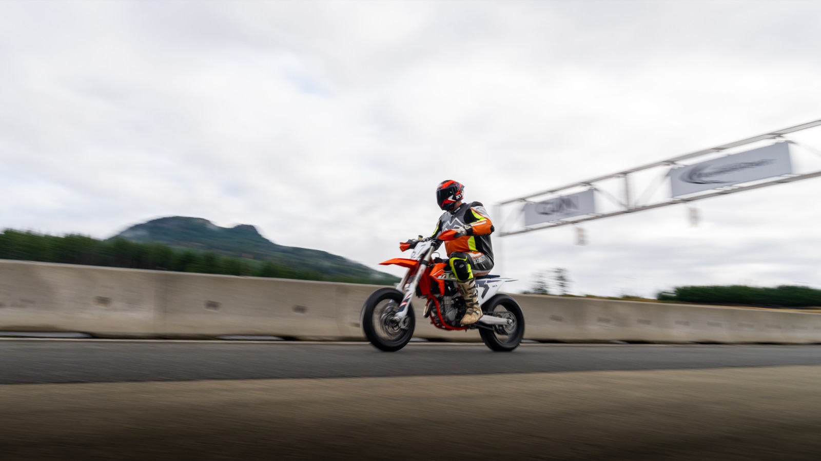 The #67 Team Encompass KTM 450 SMR at Vancouver Island Motorsport Circuit (photo 4 of 64)