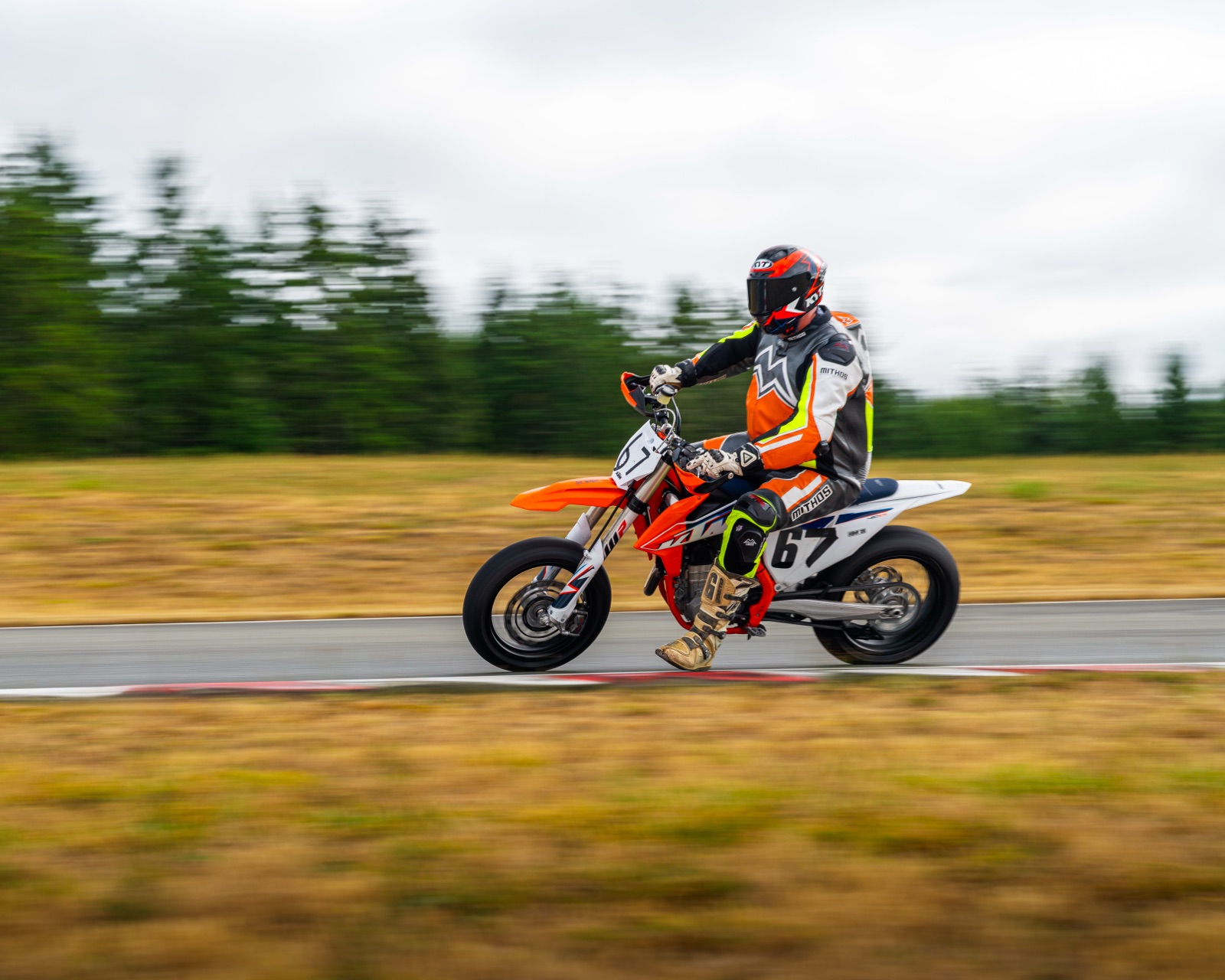 The #67 Team Encompass KTM 450 SMR at Vancouver Island Motorsport Circuit (photo 5 of 64)