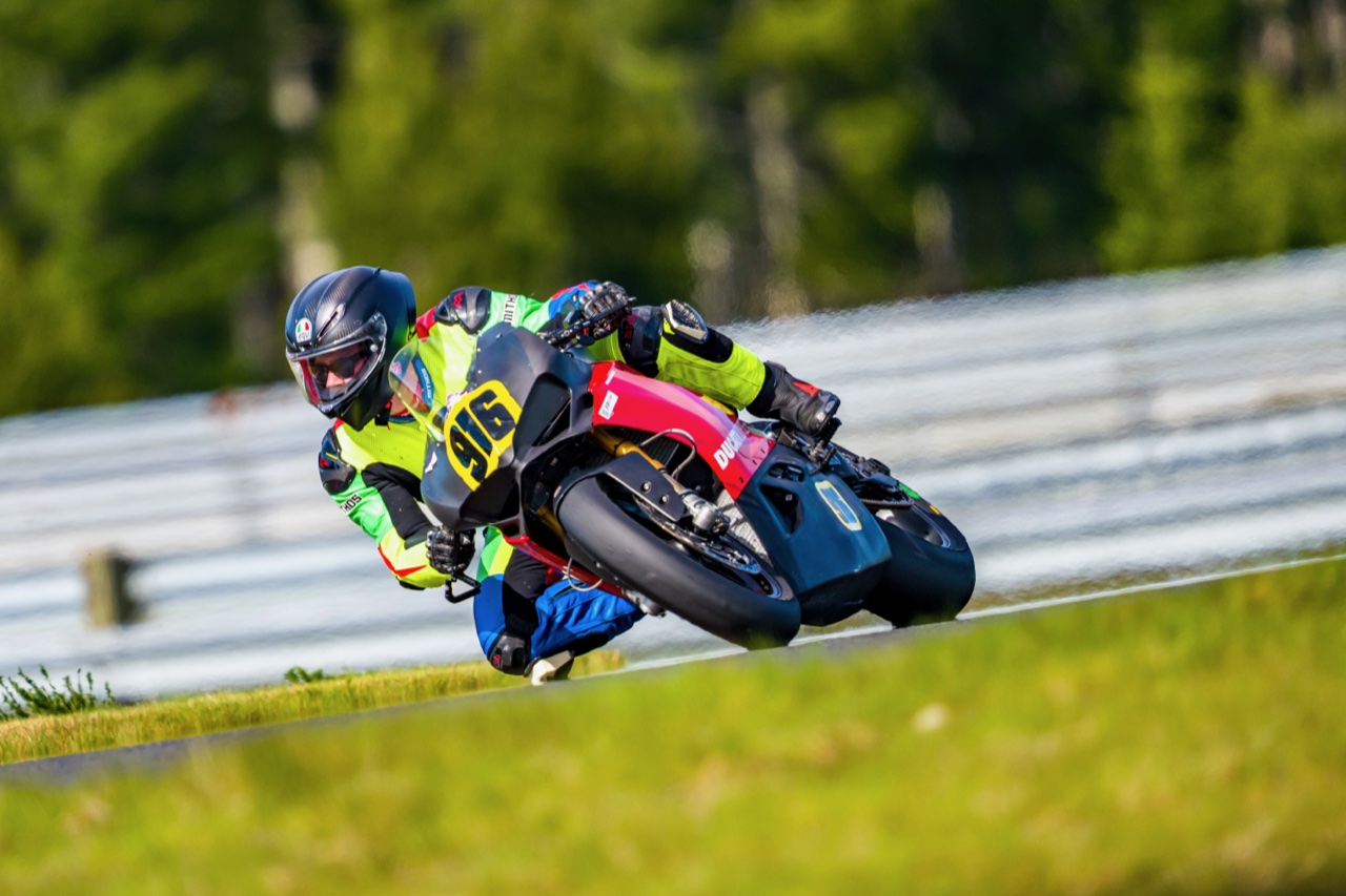 Jonathan Spiva hard over on the #916 Ducati Panigale R at The Ridge