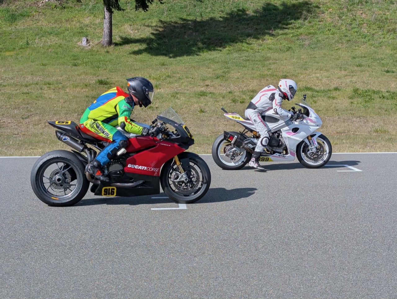 Jonathan Spiva on the #916 Ducati in the hot pit at The Ridge
