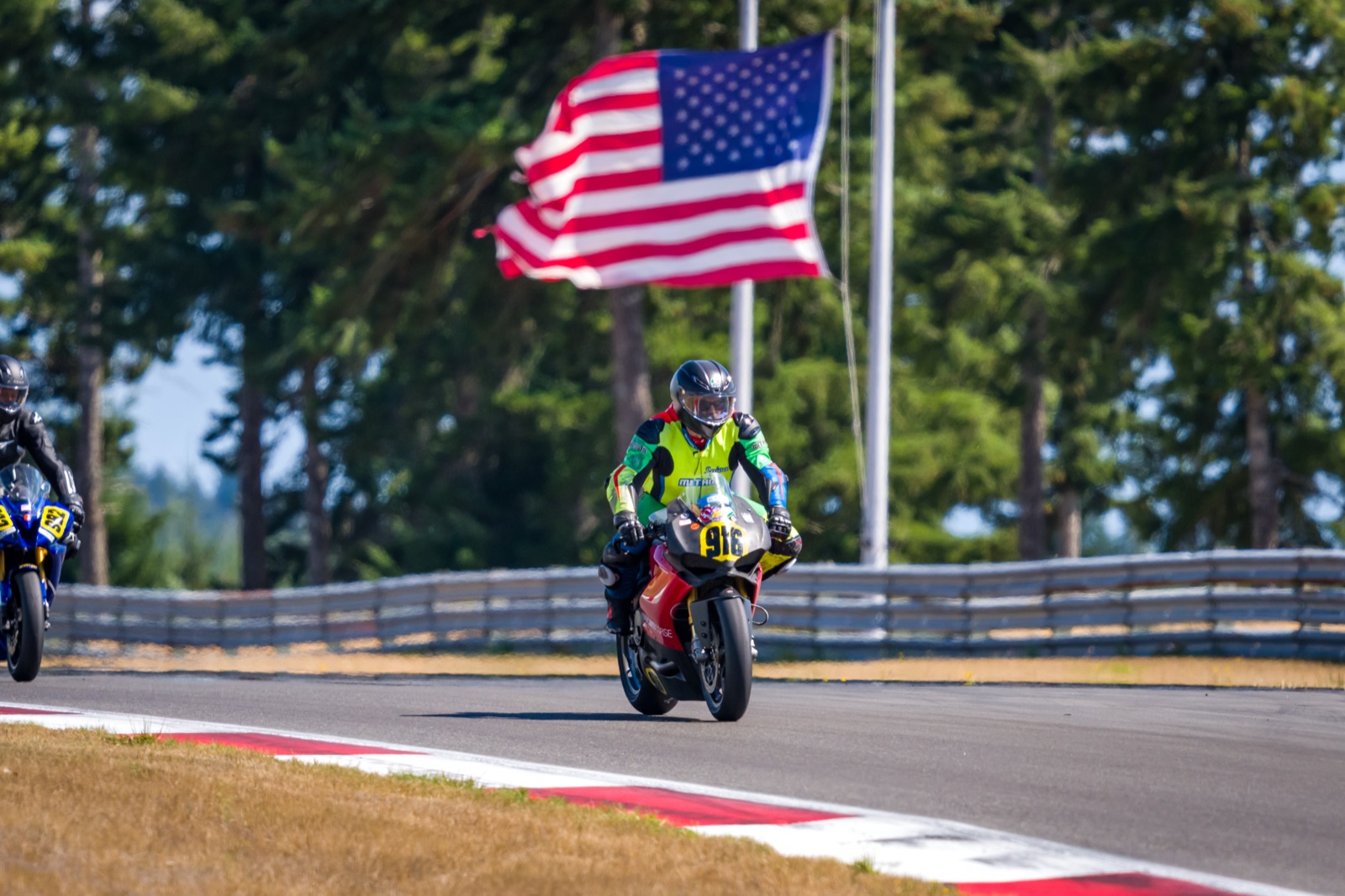 Jonathan Spiva (#916) racing the Ducati Panigale R at The Ridge Motorsports Park on Saturday (photo 9 of 69)