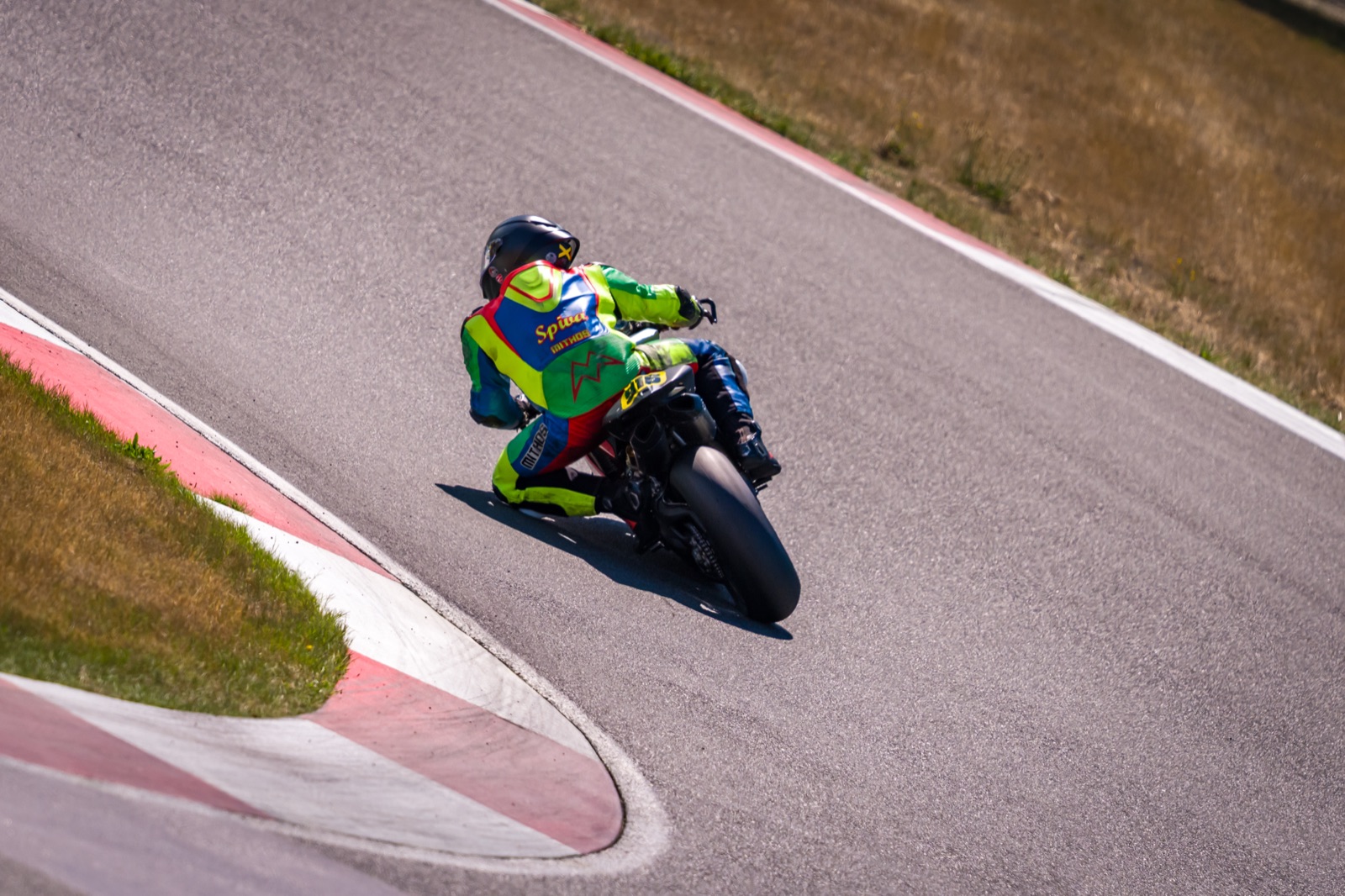 Jonathan Spiva (#916) racing the Ducati Panigale R at The Ridge Motorsports Park on Saturday (photo 17 of 69)