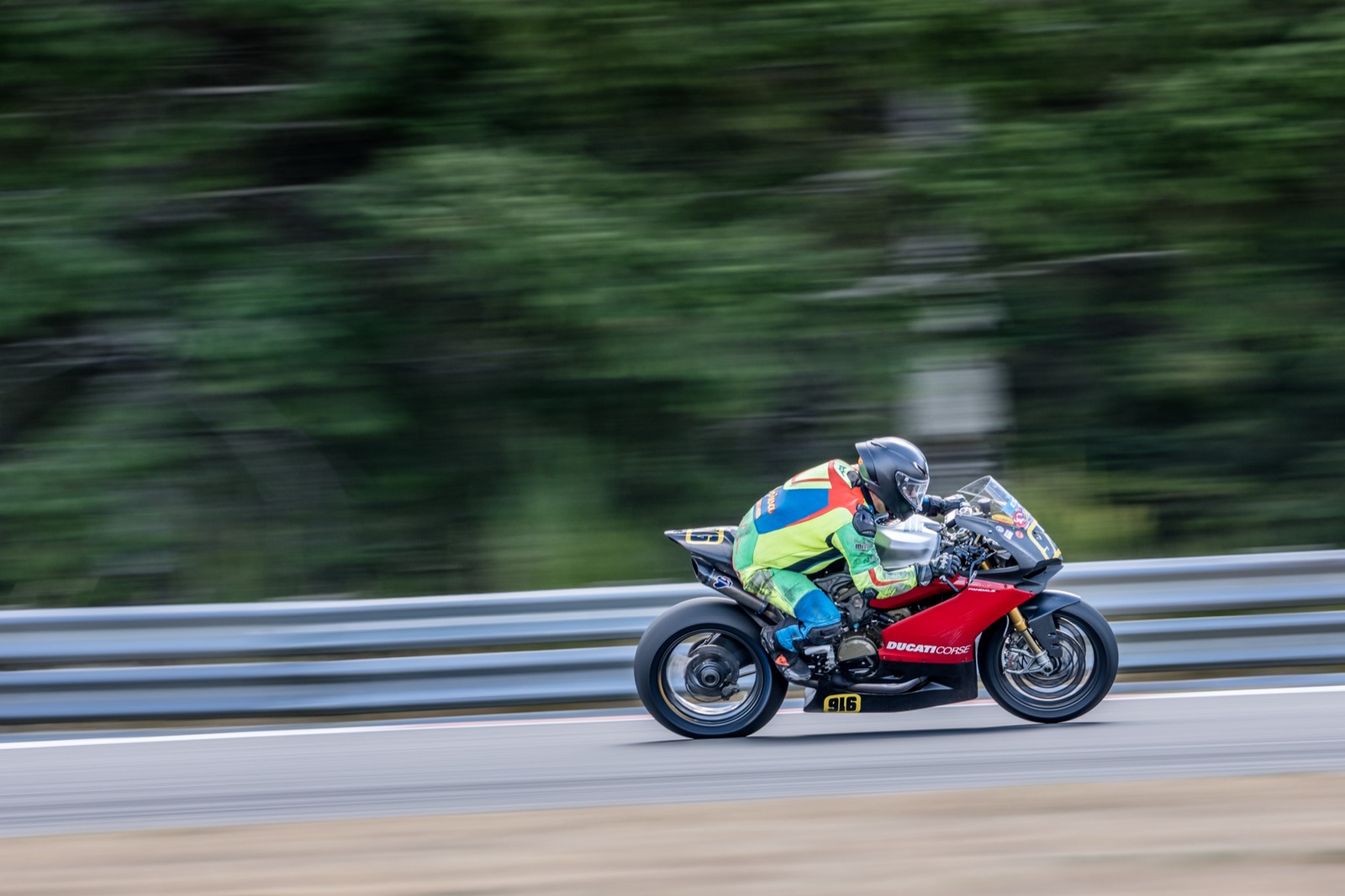 Jonathan Spiva (#916) racing the Ducati Panigale R at The Ridge Motorsports Park on Sunday (photo 42 of 69)