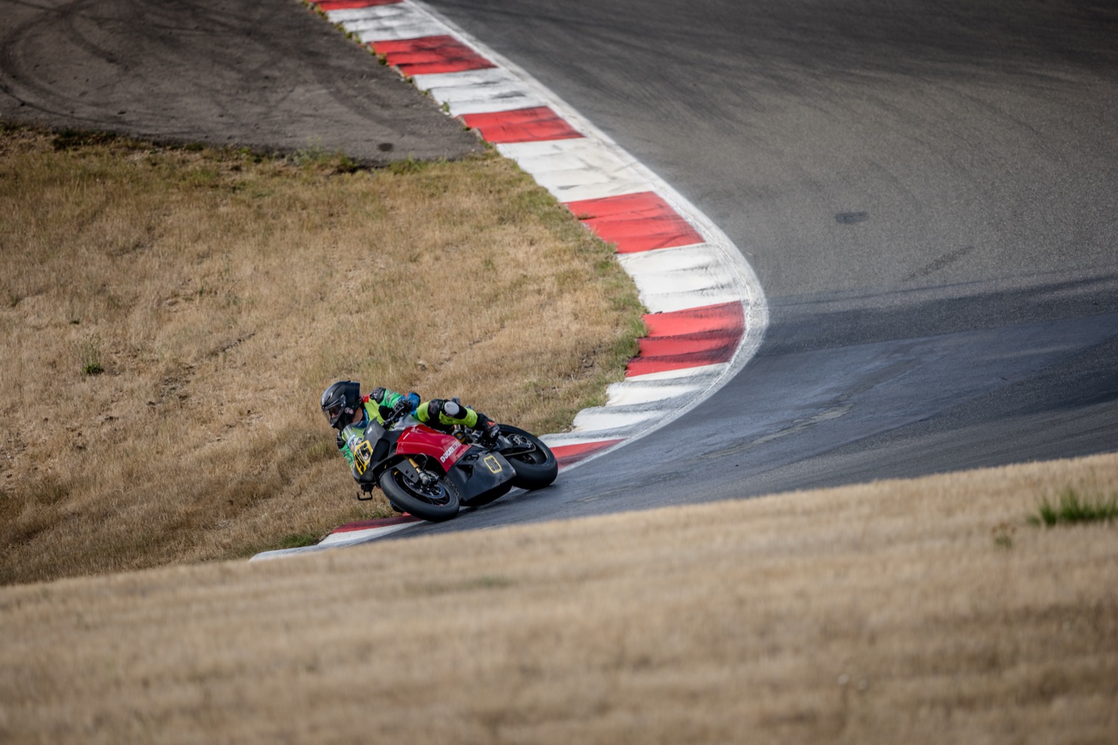 Jonathan Spiva (#916) racing the Ducati Panigale R at The Ridge Motorsports Park on Sunday (photo 61 of 69)